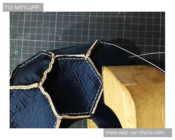 足球封口贴的创新设计与市场前景分析探讨